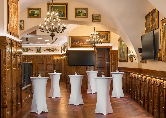 Iron Gate Hotel & Suites Prague By Bhg